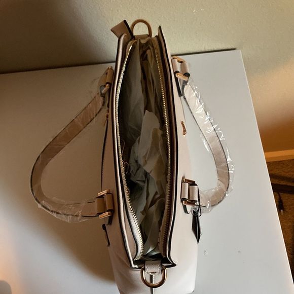 Vanessa Williams Off White Lush Round Satchel - Picture 3 of 5